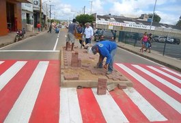 SMTT explica implantação de ilha para proteção de pedestres na Avenida Rio Branco