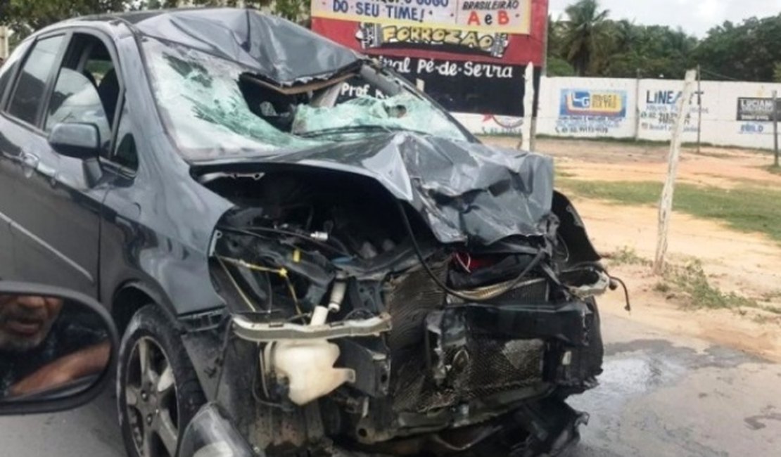 Motociclista morre após colisão entre moto e carro em Marechal Deodoro