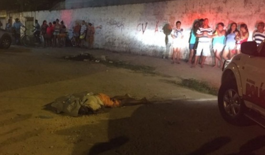 Atentado à bala deixa um morto e um ferido no Clima Bom, em Maceió