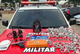 PM apreende armas e mais de 3 kg de drogas em ações na Grande Maceió