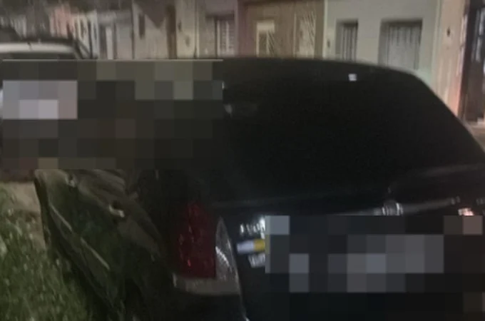 Policiais militares localizam carro que havia sido roubado em Arapiraca