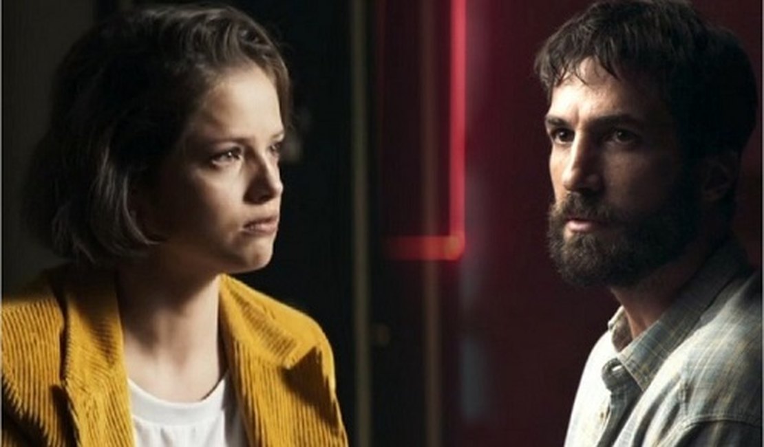 Em 'A dona do pedaço', Rael chantageia Josiane: 'A metade ou a cadeia'