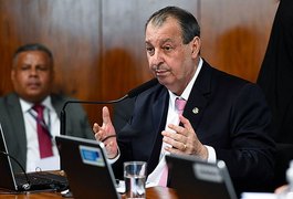 Omar Aziz é eleito presidente da CPI da Braskem