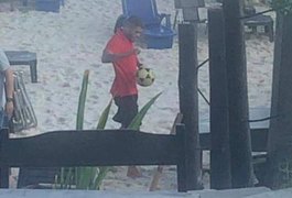 Mc Kevin, modelo e amigos consumiram mais de R$ 1.500 em quiosque na orla da Barra da Tijuca