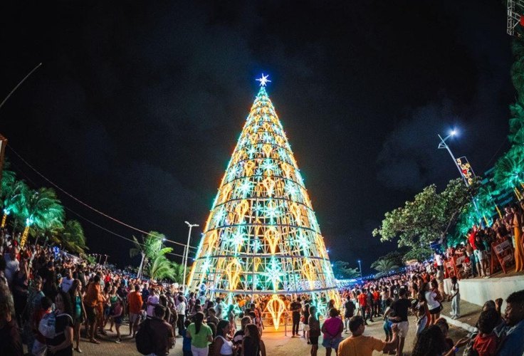 Natal de Todos Nós ilumina a Orla de Maceió com magia e encanto na abertura oficial dos festejos natalinos