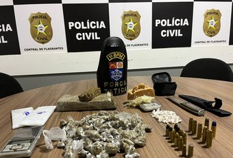 Força Tática do 1º Batalhão apreende drogas e munições na Favela da Torre, no Vergel