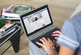 Fake news geram mais engajamento no Facebook que mídia tradicional