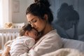 Baby blues ou depressão pós-parto? Especialista explica como diferenciar e quando procurar ajuda
