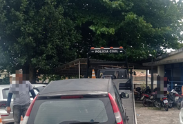 Polícia recupera veículo furtado e prende acusado de homicídio