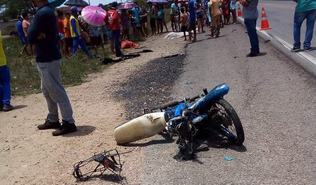 Avô e neto morrem após grave acidente em rodovia alagoana