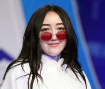 Irmã de Miley Cyrus vende frasco com lágrimas por 12 mil dólares