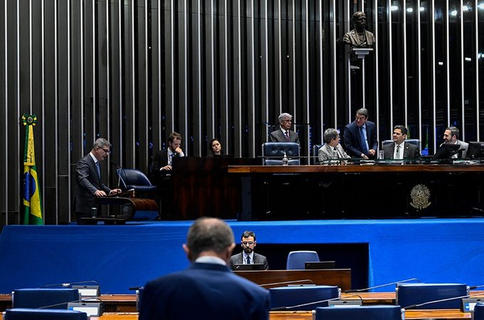 Senado aprova projeto para incentivar atividade das mulheres artesãs