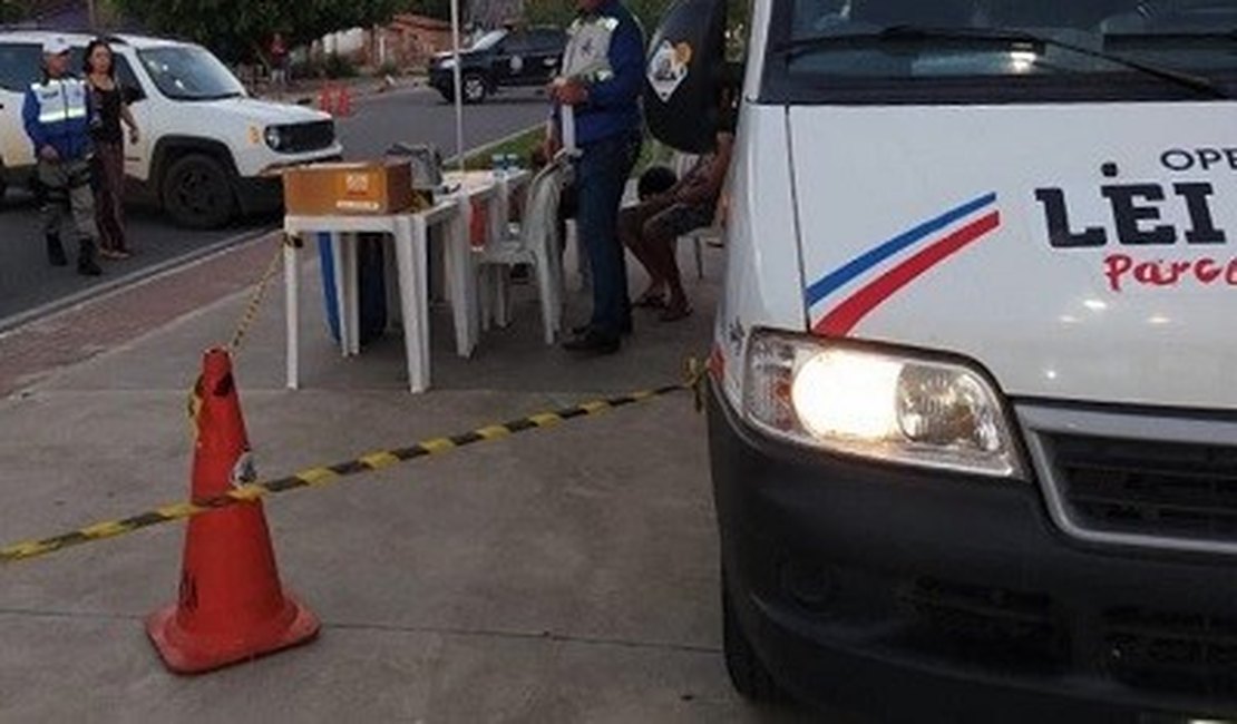Lei Seca flagra motoristas conduzindo sob efeito de álcool em Arapiraca