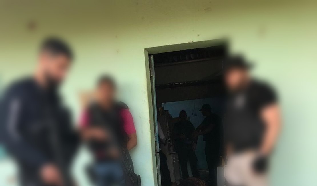 Onze suspeitos de roubo a banco morrem em confronto com a polícia no Sertão de Alagoas