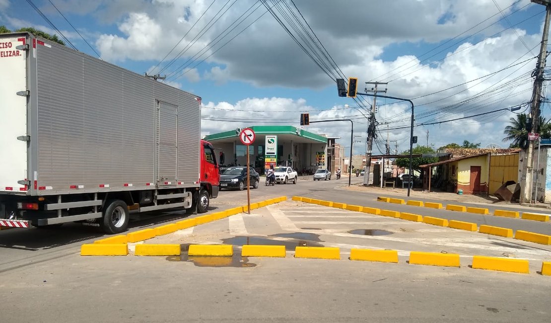 Prefeitura de Arapiraca entrega um dos semáforos mais requisitados pela população