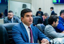 Rui Palmeira comprova investimento constitucional em educação, rebate parecer e denuncia perseguição política