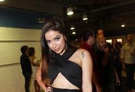 Anitta se diz solteira por opção:'Não estou namorando porque até agora não quis'