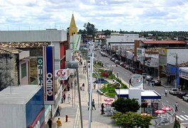 Criminosos utilizam fardamento de empresa para assaltar estabelecimento em Arapiraca