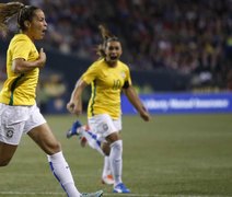 Seleção brasileira feminina volta ao top 10 de ranking da Fifa