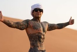 Influencer é banido de empresa aérea após fazer pegadinha com som e cheiro de pum durante voo