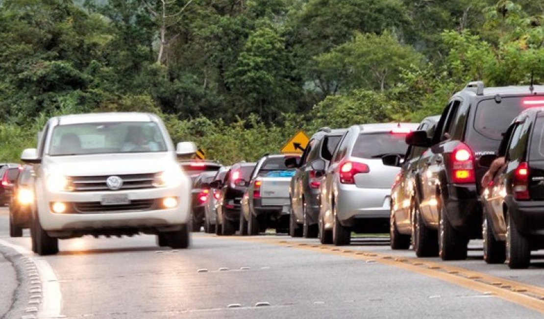 Justiça Federal suspende multa por farol desligado nas rodovias do país