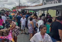 VÍDEO: Em busca de ingredientes para a Sexta-feira Santa, arapiraquenses procuram feira do bairro Brasília e Mercado Público