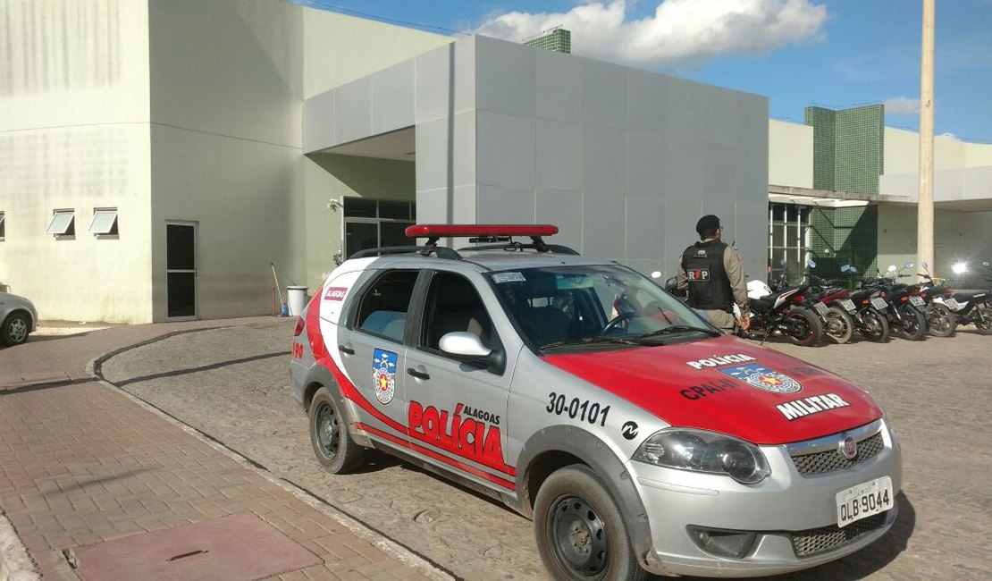 Após discussão, mulher esfaqueia idoso no Centro de Arapiraca