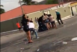 VÍDEO. Jovens se envolvem em pancadaria no final da Festa de Reis, no interior de Alagoas