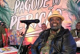 Com infecção urinária, cantor Péricles é hospitalizado em São Paulo