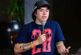 Whindersson Nunes paga dívida que fã tinha com agiota