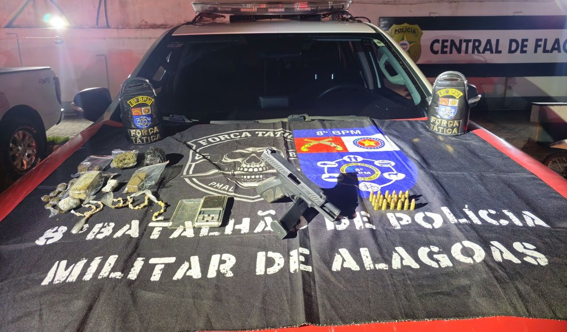 Força Tática do 8° BPM prende suspeito com pistola e drogas durante operação para cumprir mandado em Rio Largo