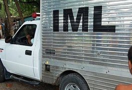 Corpo de mulher é encontrado em decomposição