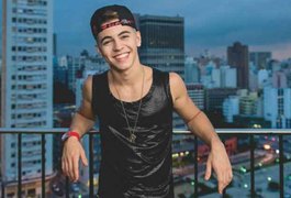 Acusado de assédio, Biel canta em festa: 'Tá gostosinha, te quebro no meio'