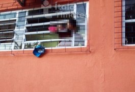 Jovem morre ao ficar preso em vitrô de escola que pretendia furtar, no Sertão alagoano