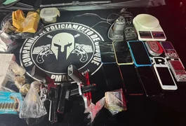 Dois homens são presos com armas e grande quantidade de drogas em Maceió