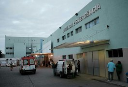Adolescente é baleado enquanto esperava ônibus no Cleto Marques Luz, em Maceió