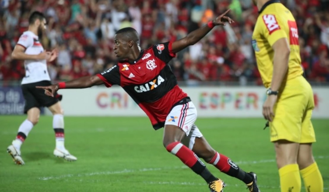 Vinícius Júnior brilha e Flamengo vence o Atlético-GO; veja os gols