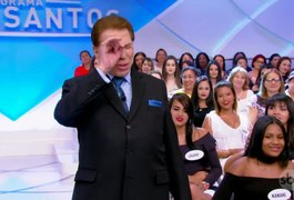 Silvio Santos revela que espiava dançarinas nuas no camarim por buraco na parede
