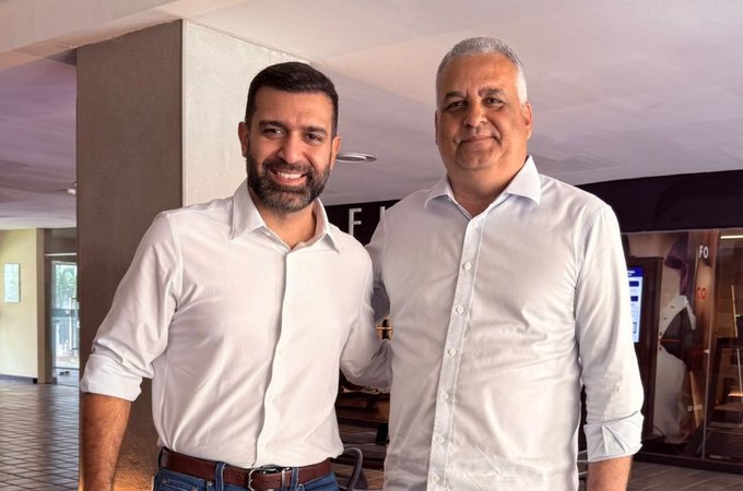 Presidente do Novo convida relator da CPMI do INSS para disputar eleições pelo partido