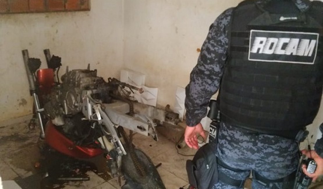 Rocam localiza moto 600cc depenada no bairro Bonsucesso, em Arapiraca