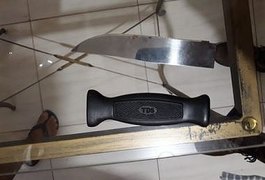 VÍDEO: Coroinha é esfaqueado por homem durante missa na Bahia