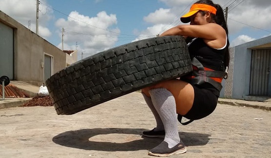“Desafio de Força Bruta – Strongwoman” acontece no próximo sábado, no Bosque