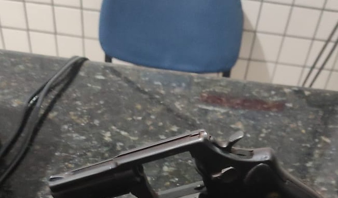 Casal é preso após homem ameaçar ex-companheira que depredou seu veículo, no interior de Alagoas