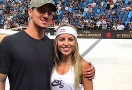 Gabriel Medina dá fim em amizade e cobre tatuagem em homenagem a Letícia Bufoni