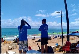 Praia da Jatiúca permanece aberta para banhistas, garante IMA