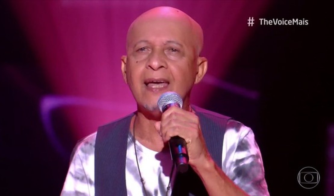 Alagoano surpreende e é aplaudido de pé pelos jurados do The Voice +