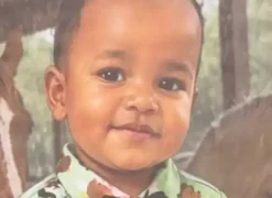 Nunca pensei que ia perder meu filho assim, lamenta mãe após criança de 2 anos morrer atropelada em Maceió