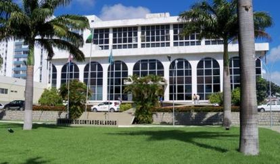 Tribunal de Contas do Estado orienta prefeitos sobre final de mandato