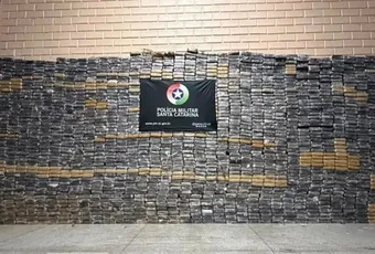Polícia encontra 3,5 toneladas de cocaína escondidas em casas vazias em Santa Catarina