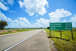 Parceria entre Ministério dos Transportes e Governo de Alagoas garante obras estruturantes no Estado